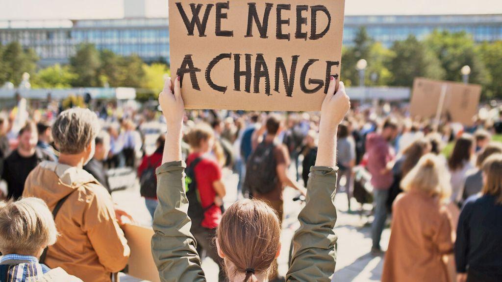 Semrush unveils "2023 Annual Global Issues Index" to inspire societal change, mental health comes up as leading concern